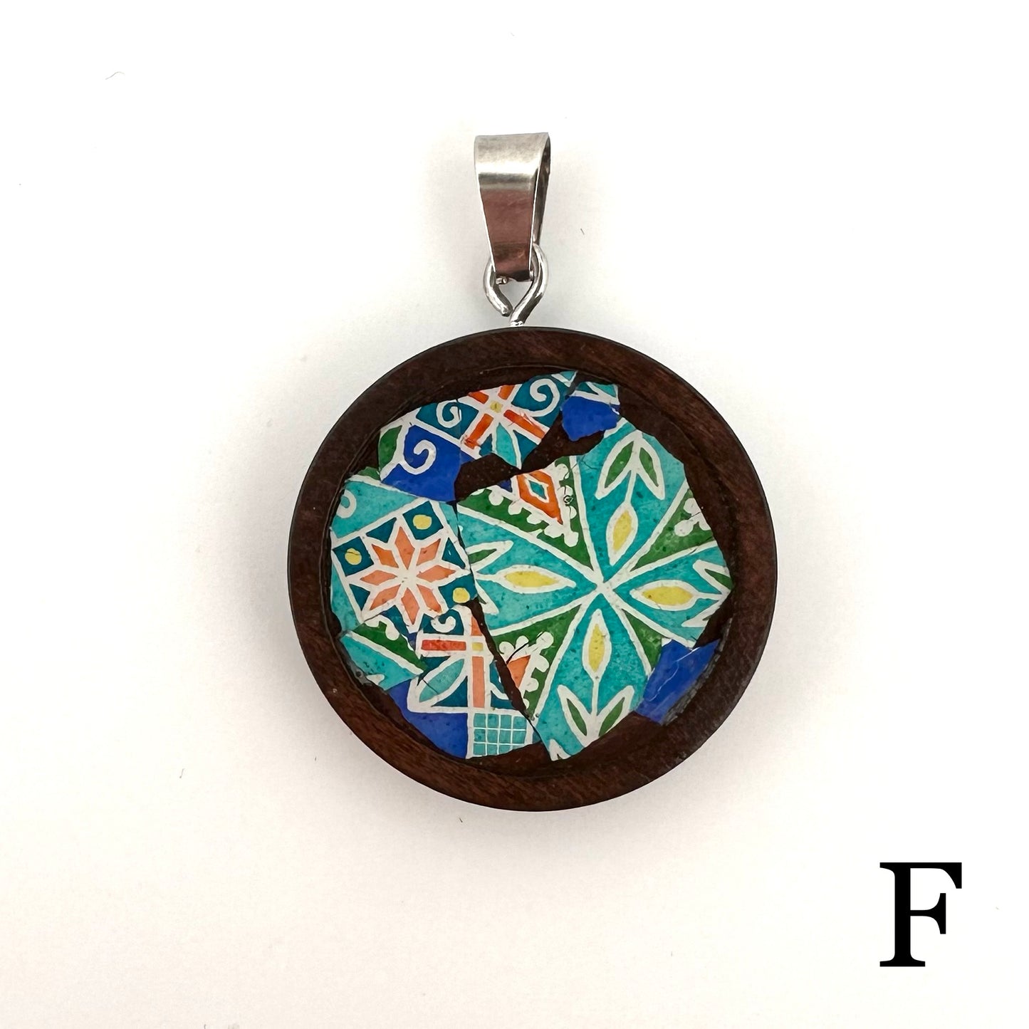 10 Poppy Mosaic Pendant Collection
